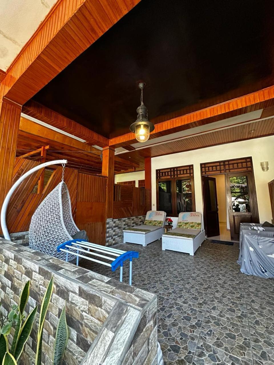Bunaken Queen's Dive