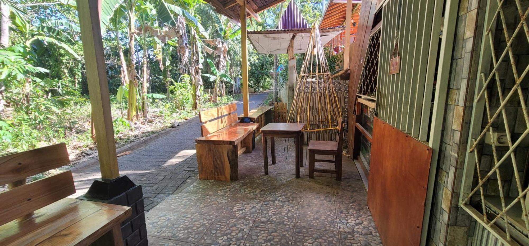 Bunaken Queen's Dive Villa *